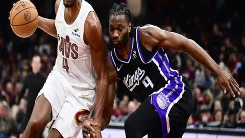 “中国制造”冠军赛车，激情燃烧！人民日报客户端报道